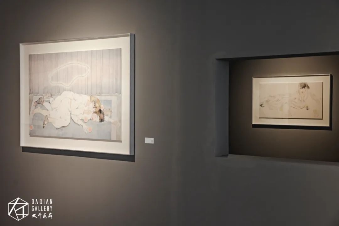 “她是谁——岳小飞个展”在大千画廊开幕