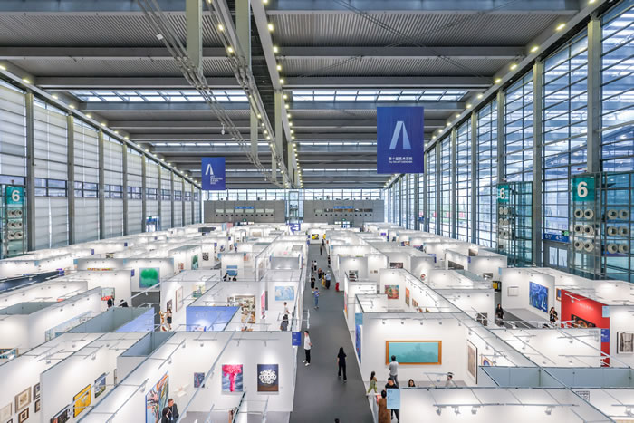 十年了，深圳的艺术生态发展到了什么地步？