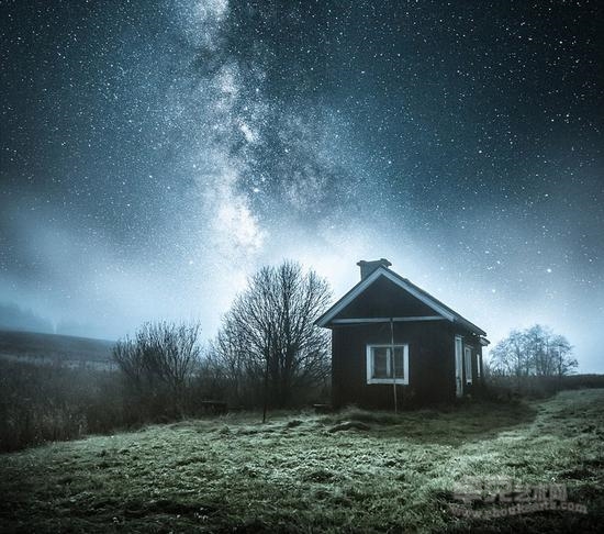 芬兰摄影师镜头下银河绝美动人心魄