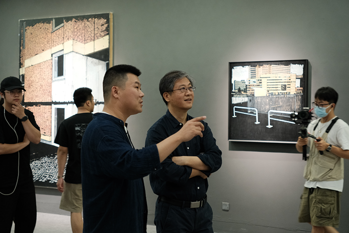 付斌版画探索“过程”：从都市边界线到内心图景