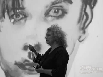 马琳·杜马斯：艺术不只制造美丽