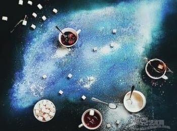 你把美食吃成了赘肉 艺术家却吃成了艺术